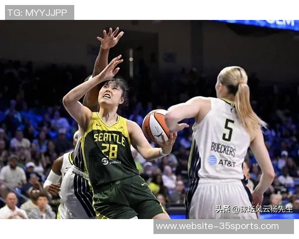 风暴险胜激战全场迪金斯豪取24分4篮板14助攻李月汝赛后与队友热情庆祝